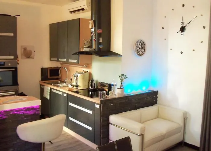 فندق Arome 3*